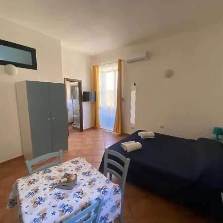 La Casa Ro Curtigghiu *